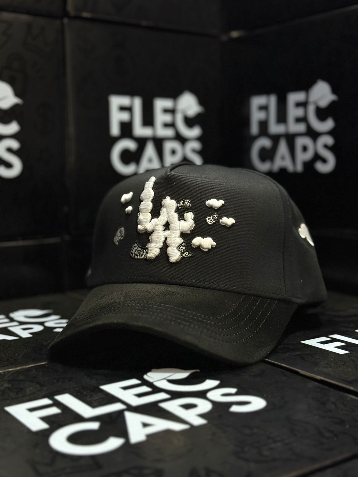 31 HATS "LA CLOUDS BLACK"
