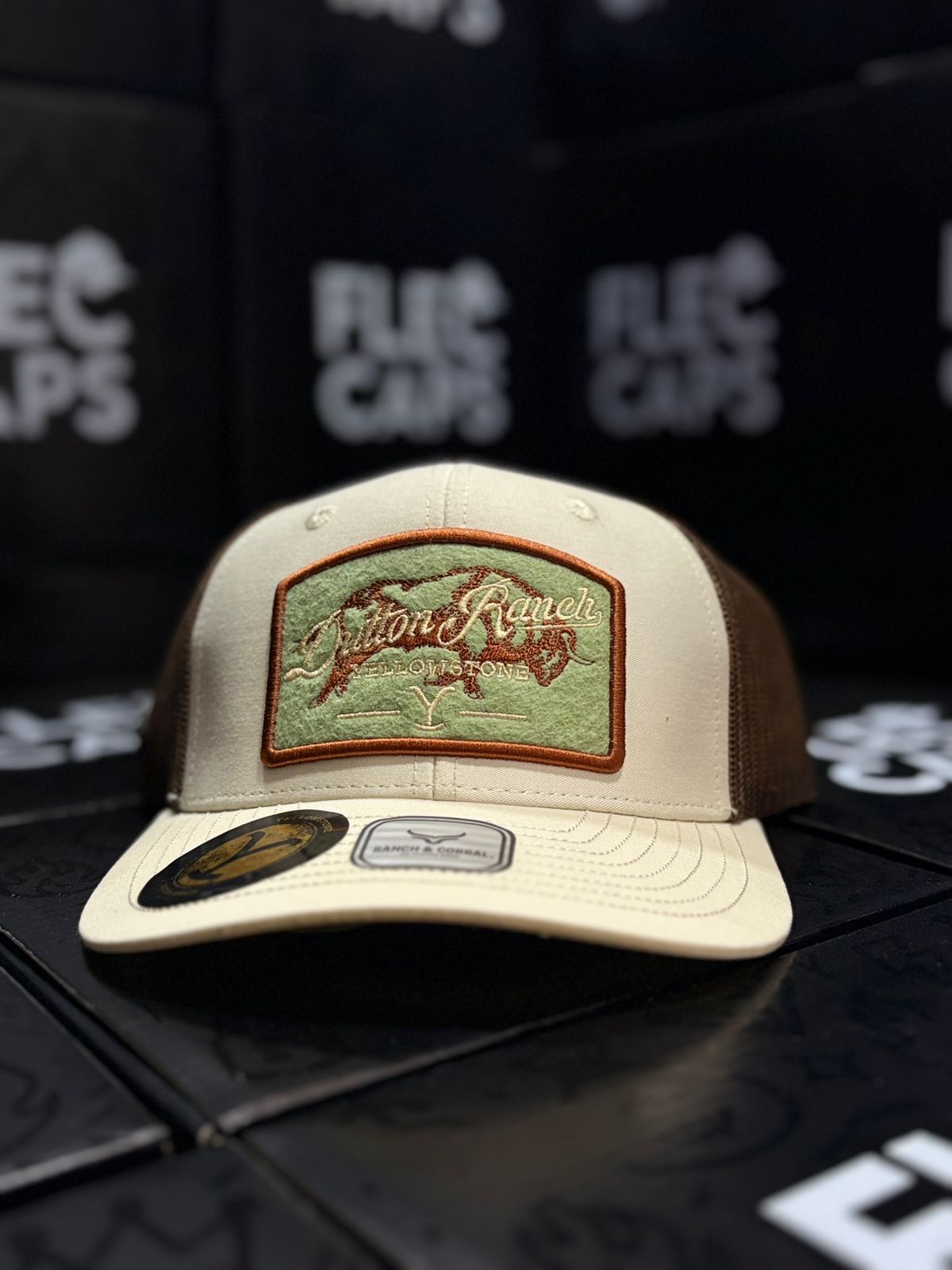 YELLOWSTONE BEIGE/CAFÉ TORO