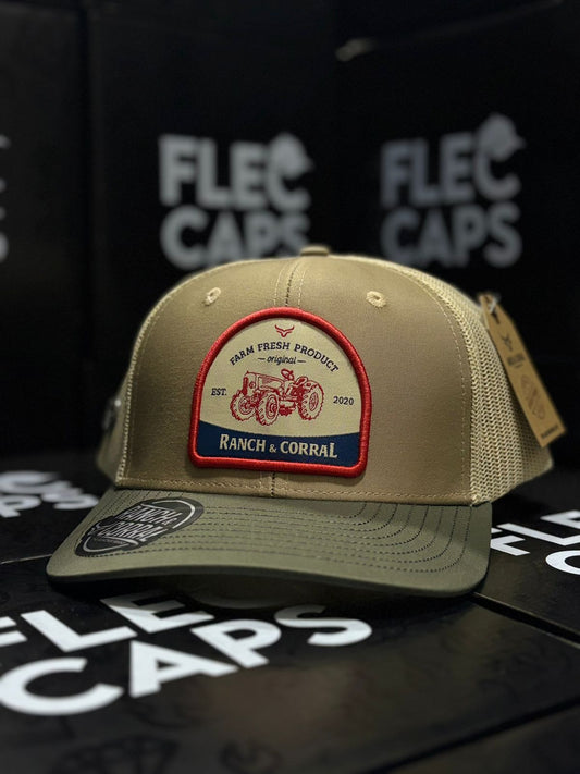FARM FRESH PRODUCT PARCHE DE TRACTOR GORRA BEIGE/VERDE OLIVO