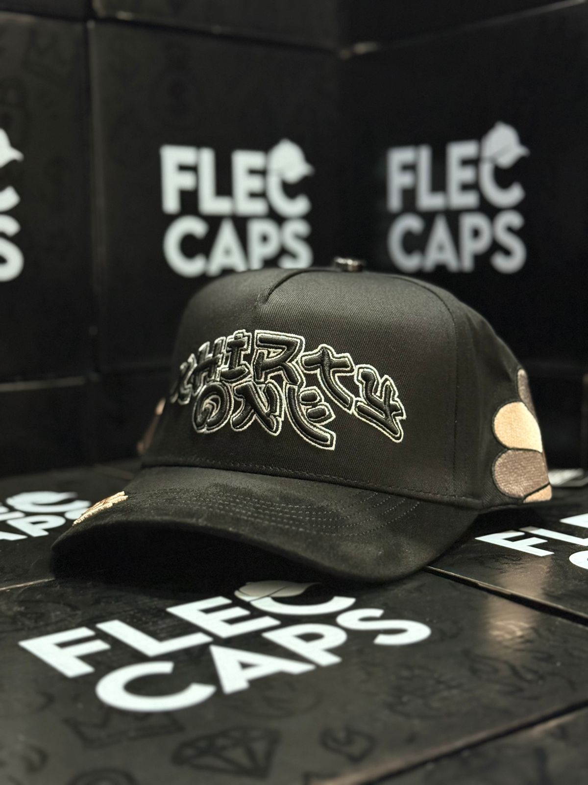 31 HATS "MURAKAMI"