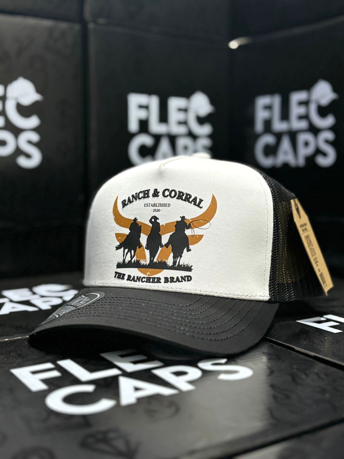 THE RANCHER BRAND GORRA BLANCA VISERA NEGRA